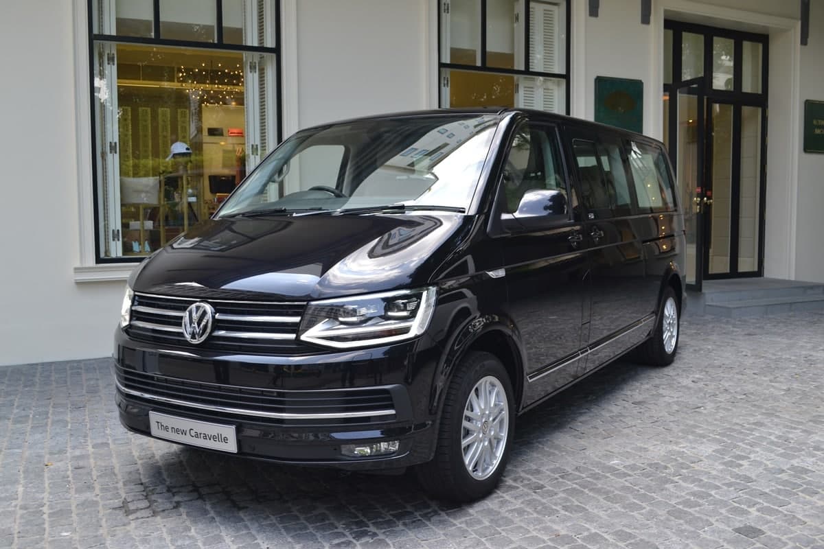 Volkswagen Caravelle 6 1 черный